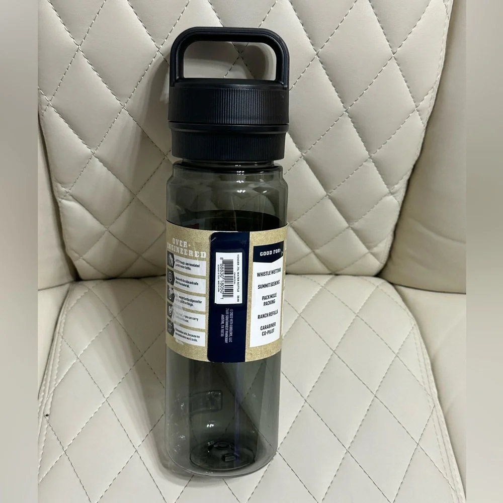 YETI Yonder 25 oz water bottle charcoal NEW